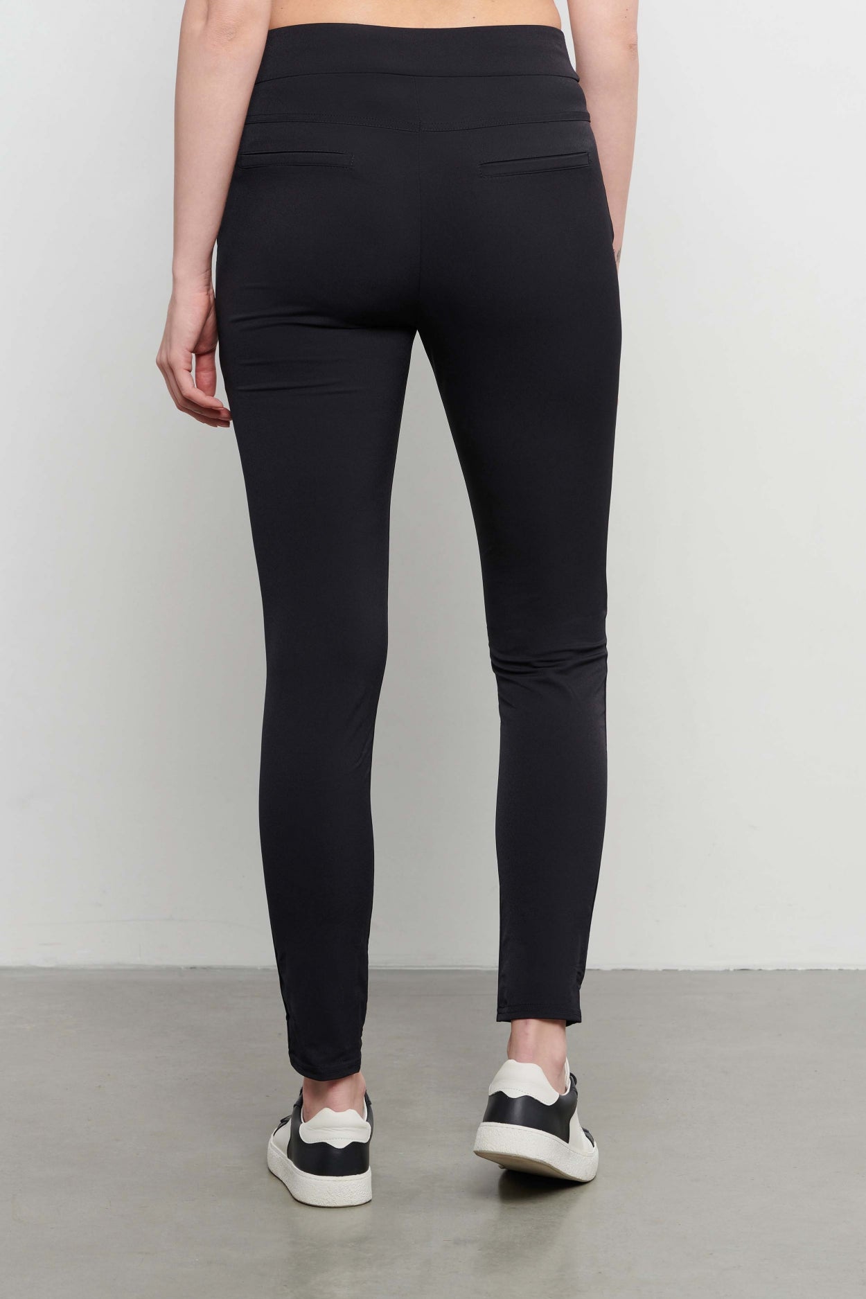 &Co Woman PEPPE TRAVEL Zwart - OAK Fashion Noordwolde