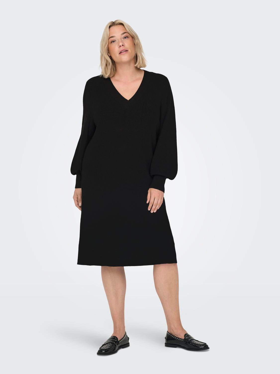 Carmakoma CARKATIA LS V-NECK DRESS KNT NOOS Zwart - OAK Fashion Noordwolde