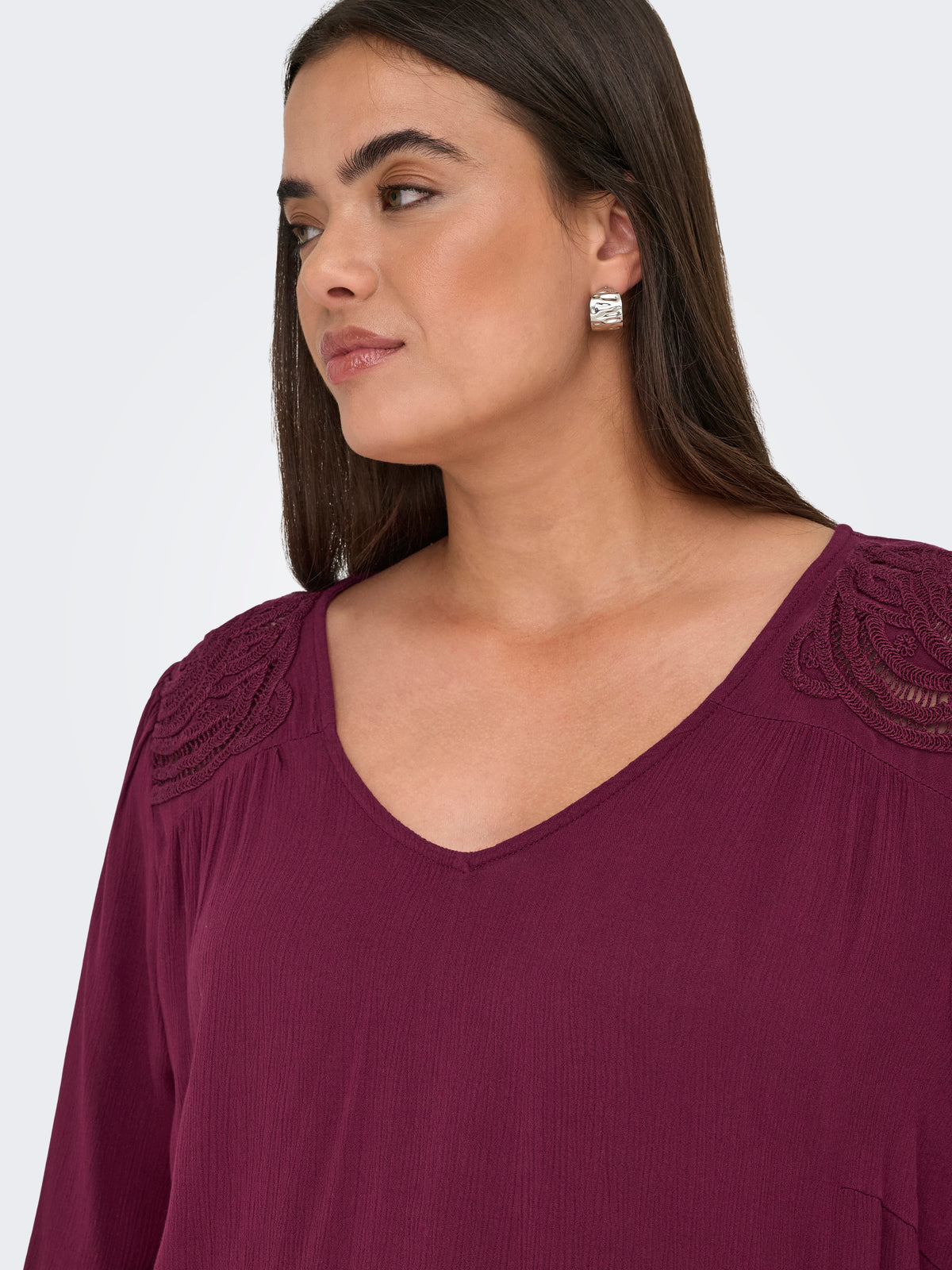 Carmakoma CARSELASI LIFE LS V-NECK TOP WVN Paars - OAK Fashion Noordwolde
