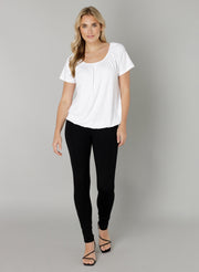 Base Level Top Yona Wit - OAK Fashion Noordwolde