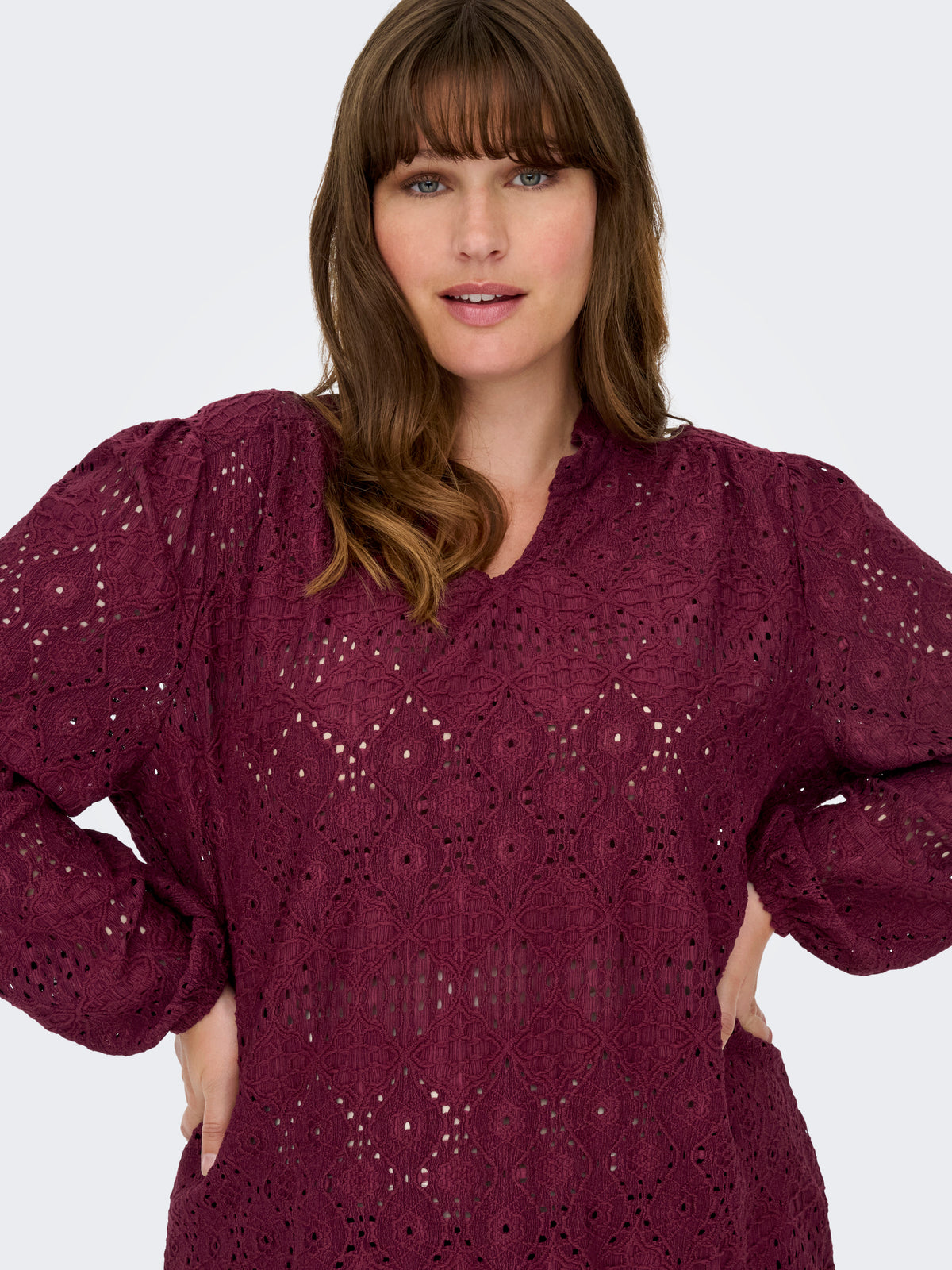 Carmakoma CARLUZIA L/S V-NECK BLOUSE JRS Paars - OAK Fashion Noordwolde