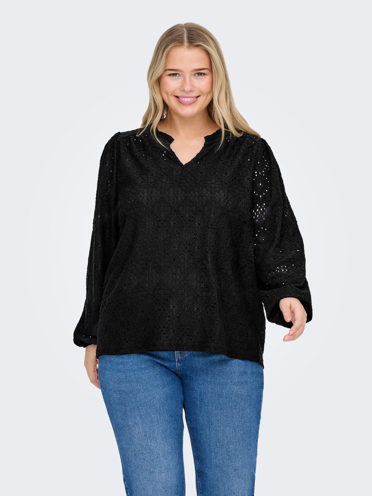 Carmakoma CARLUZIA L/S V-NECK BLOUSE JRS Zwart - OAK Fashion Noordwolde