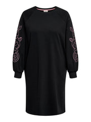 Carmakoma CARELLE L/S O-NECK ABOVE KNEE DRESS JRS Zwart - OAK Fashion Noordwolde