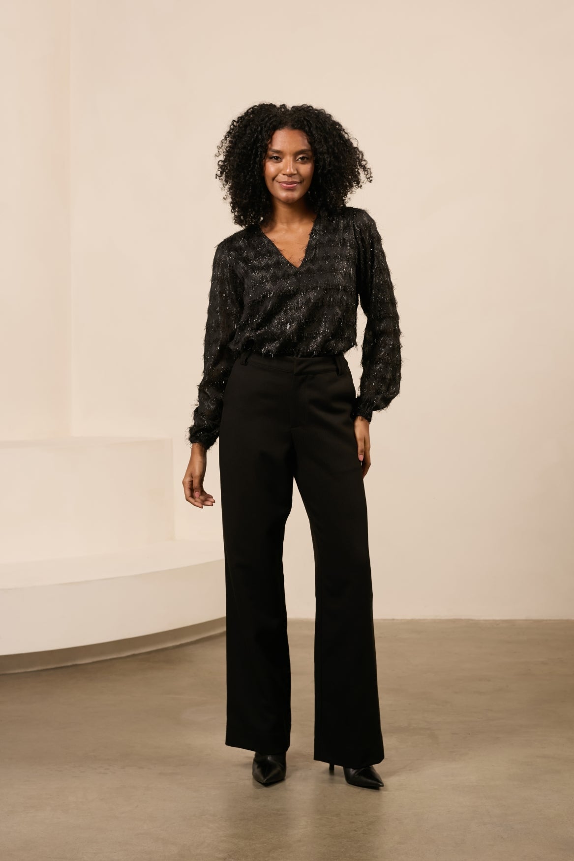 Lofty Manner Blouse Amara Zwart - OAK Fashion Noordwolde