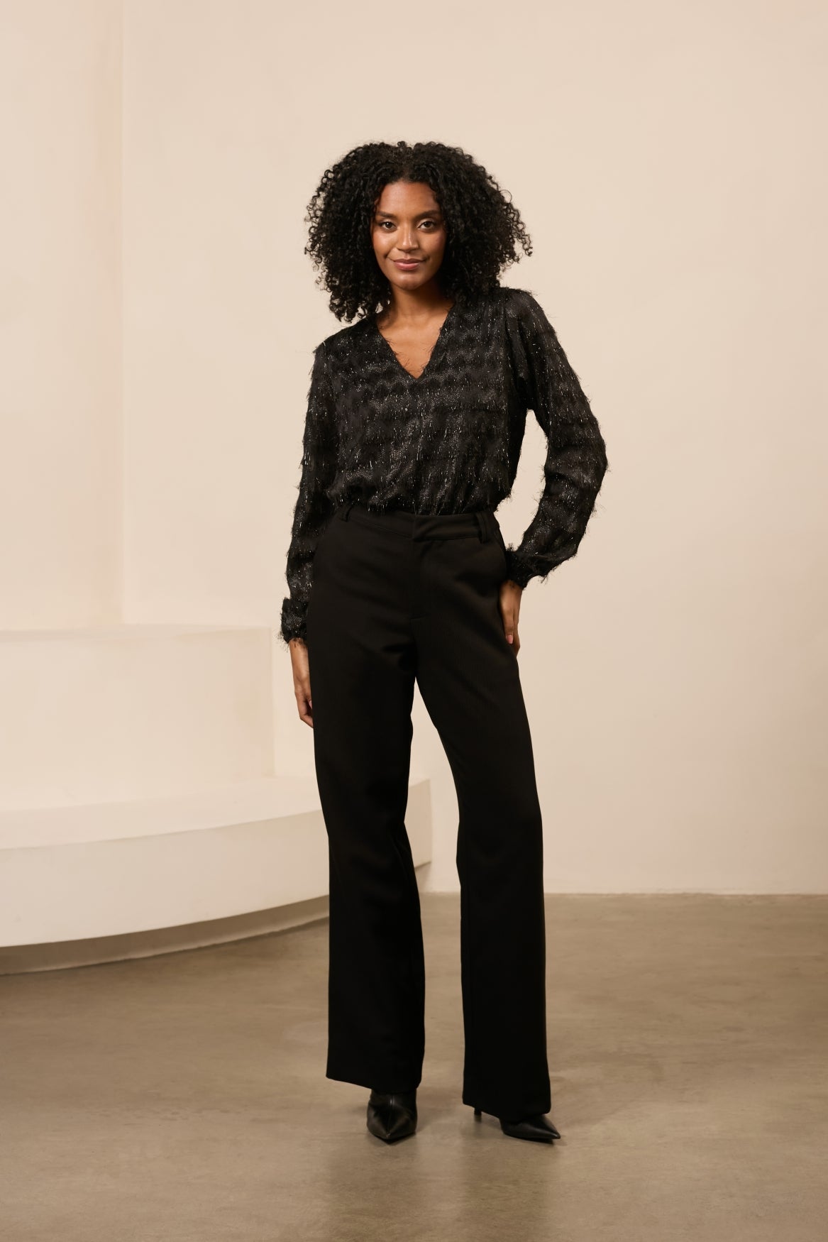 Lofty Manner Blouse Amara Zwart - OAK Fashion Noordwolde