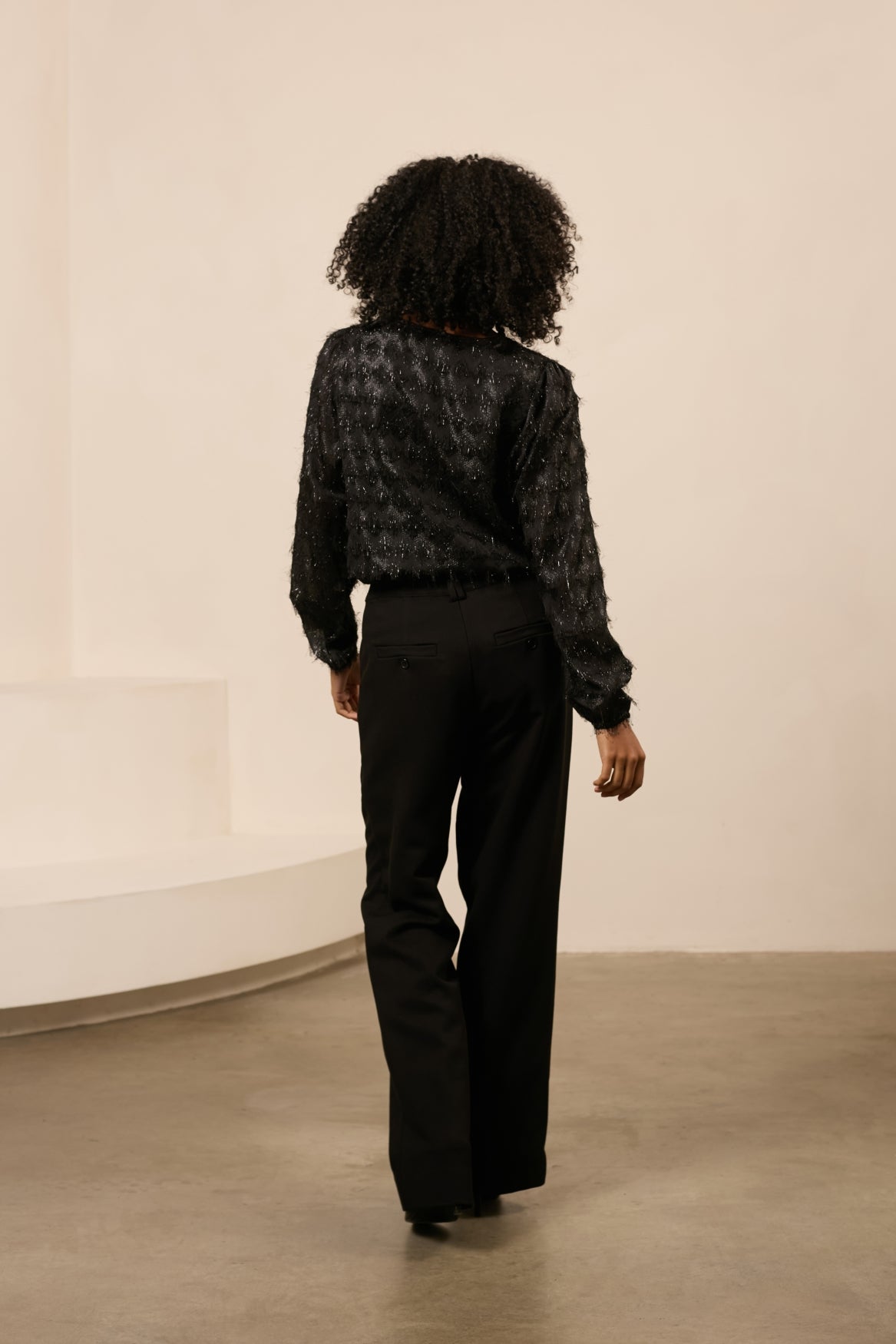 Lofty Manner Blouse Amara Zwart - OAK Fashion Noordwolde