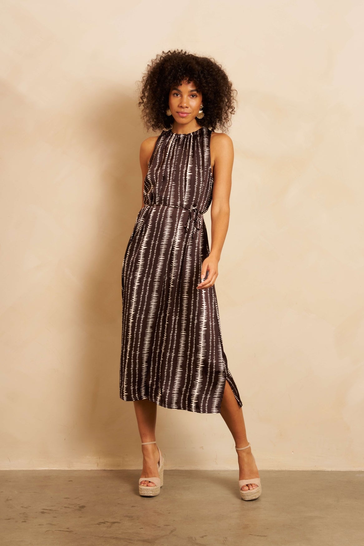 Lofty Manner Dress Rox Bruin - OAK Fashion Noordwolde