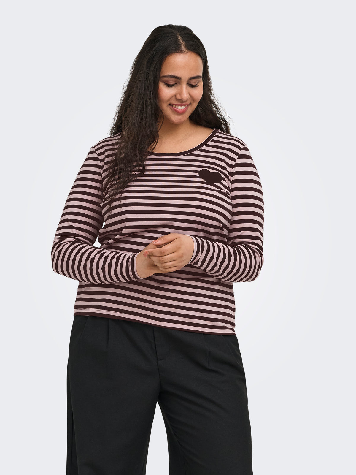 Carmakoma CARBODIL L/S O-NECK BLOUSE JRS Bruin - OAK Fashion Noordwolde