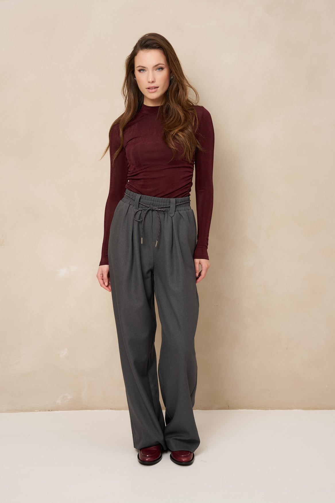 Lofty Manner Top Kelly - Gathered Top Rood - OAK Fashion Noordwolde