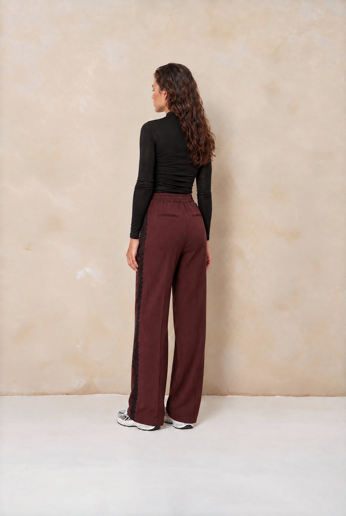 Lofty Manner Top Kelly - Gathered Top Zwart - OAK Fashion Noordwolde