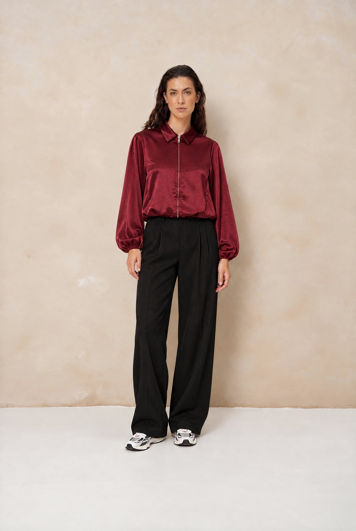 Lofty Manner Jacket Kairi - Satin Bomber Rood - OAK Fashion Noordwolde