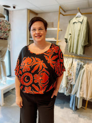 Curviss Top Cindy Zwart - OAK Fashion Noordwolde